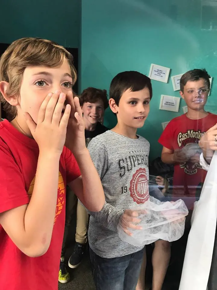 Crianças no EMOTION! Escape Room